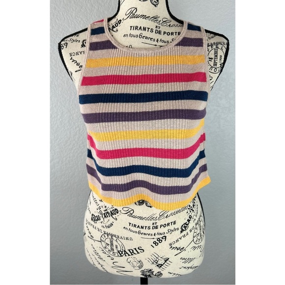 Aritzia Golden by TNA Sleeveless Linen Tank Crop Top, size Small - Picture 2 of 8